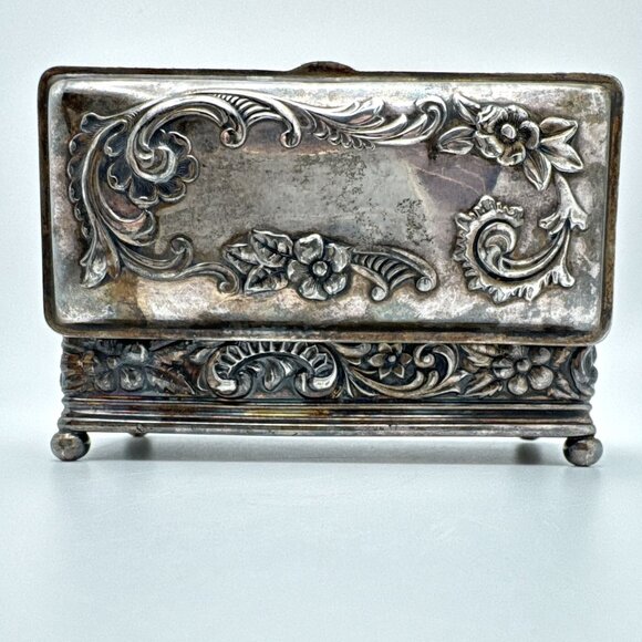 Wilcox Silver Plate Gilt Trinket Box Rectangular Jewelry Floral Embossed Hinged - Picture 9 of 13